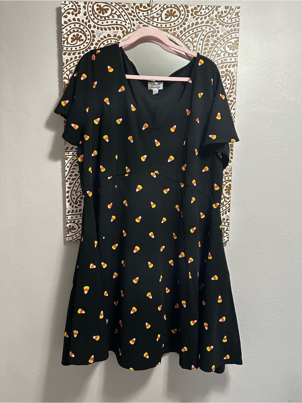 Plus Size Unique Vintage Black Candy Corn Print Dress